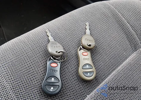 2001 Jeep Grand Cherokee Laredo из США, поврежденный, VIN 1J4GW48S81C593207